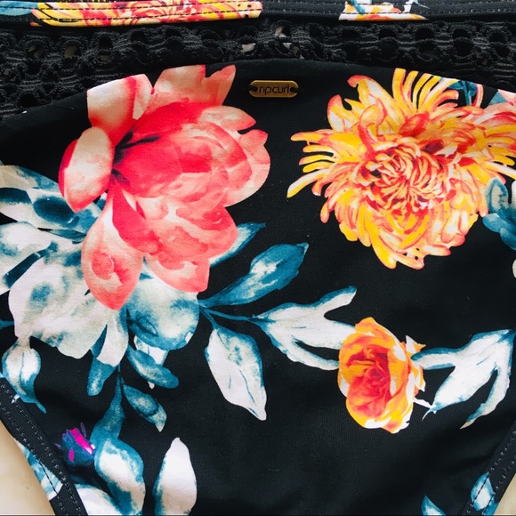 Rip Curl Wildflower Luxe Crochet Hipster Bikini L - Picture 3 of 8